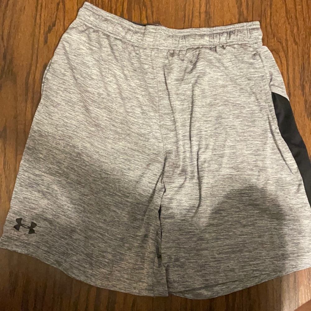 Uber armour shorts Great condition